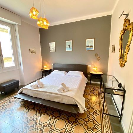 Comoluxhouse- Intero Appartamento Luaran gambar